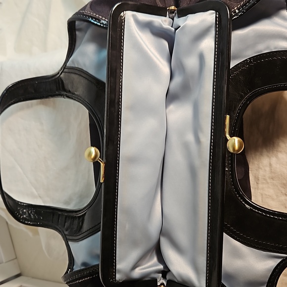 Coach Signature Fabric & Black Patent Purse - Picture 5 of 7